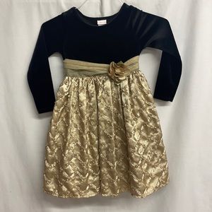 Youngland Black & Gold Dress size 6